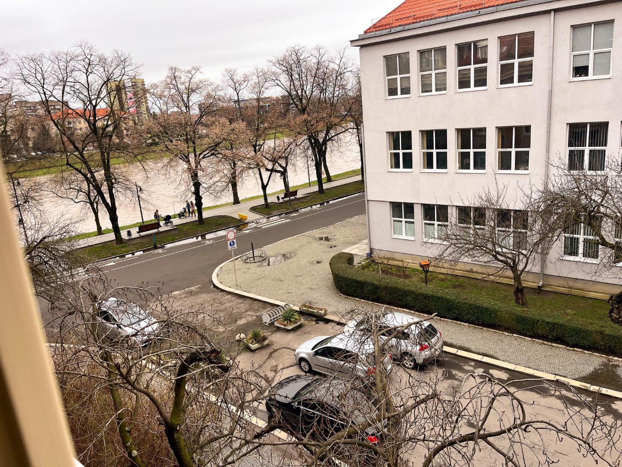 Апарт-Отель "Галаговъ" Ungvár Kültér fotó